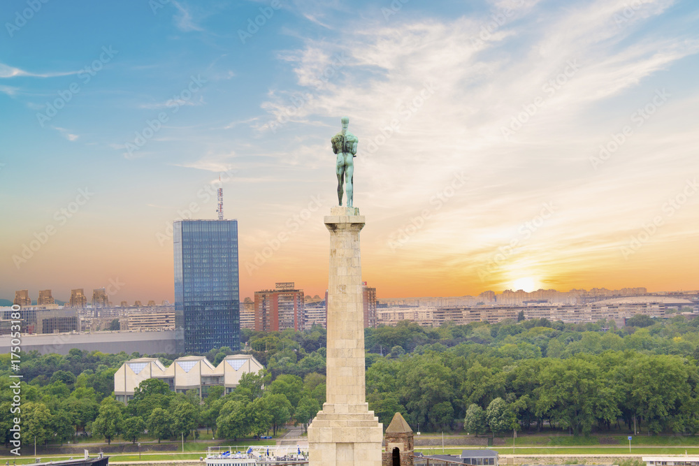 Obraz na płótnie Beautiful view of the monument to the Winner near the Belgrade Fortress in Belgrade, Serbia w salonie