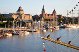 Fototapeta Morze - Szczecin - widok z Łasztowni na Wały Chrobrego podczas The Tall Ships Races 
