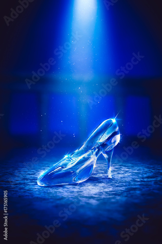 Fotomural 3D image of Cinderella's glass slipper on the floor