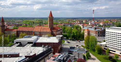 Plakat Legnica  panorama-legnicy-widok-na-parking-na-dachu-galerii-wieze-zamkowa-oraz-przekaznik-ra