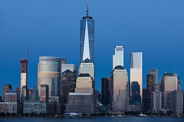 Fototapete - Lower Manhattan Skyline at blue hour, NYC, USA