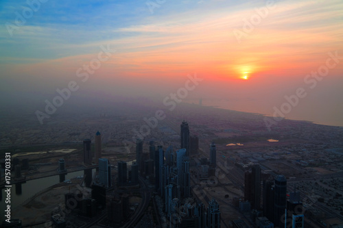 Zdjęcie XXL Panorama zmierzchu widok Dubaj drapacze chmur w UAE