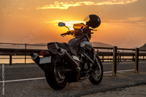 Zdjęcie XXL Yamaha V-MAX i Sunset