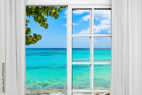 Dekoracja na wymiar  otwarte-okno-na-morze