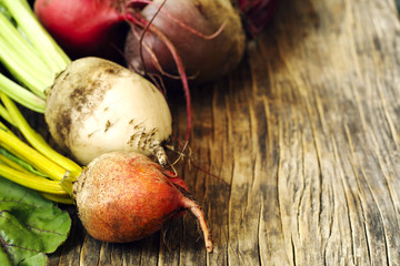 Canvas Print - Fresh organic beetroots of different varieties