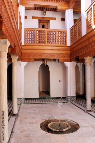 Zdjęcie XXL Dziedziniec w Fes, Maroko