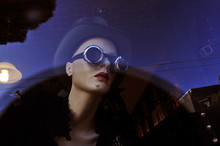 Mannequin In The Window Of A Store, In San Francisco, United States