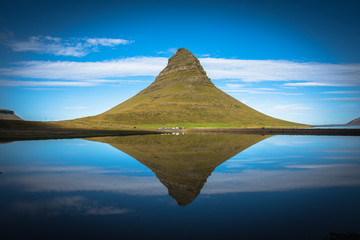 Canvas Print - Summer sunset over the famous Kirkjufellsfoss Waterfall