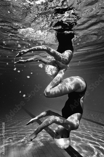 Plakat Pływanie synchroniczne