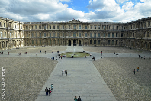 Photographie Cour Carrée du Louvre à Paris, France