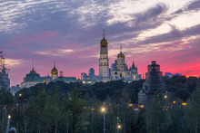 Moscow. Temples Of The Kremlin On A Sunset Background, View From The Park Zariadye
