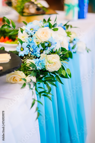 Wedding Decor Glass Vase With Flowers Roses In Water Flower
