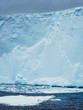 © ¡lvaro Sanz/ADDICTIVE STOCK - Wall of glacier in sea