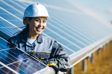 Wall Mural - solar power station