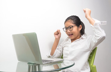 Various gestures to sit in front of the computer.