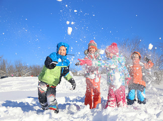 Canvas Print - Kids in winter time