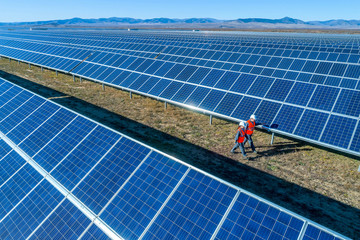 Wall Mural - solar power station