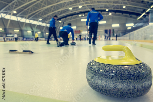 Fotomural Curling stone on a game sheet.
