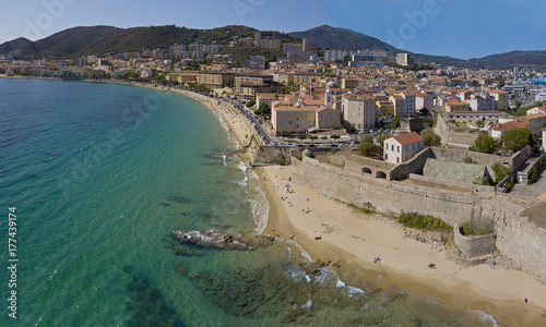 Plakat Widok z lotu ptaka Ajaccio, Corsica, Francja. Centrum miasta widziane z morza