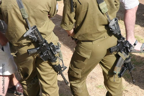 Plakat szkoła sierżantów z Izraelskich Sił Obronnych
