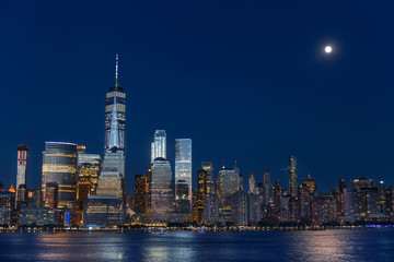 Fototapete - Lower Manhattan Skyline at blue hour, NYC, USA