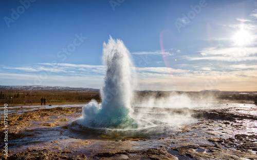 Fotomural Strokkur geysir eruption, Golden Circle, Iceland