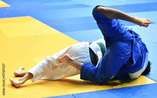 Zdjęcie XXL Dwa judoki na tatami