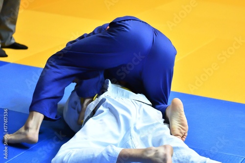 Plakat Dwa judoki na tatami
