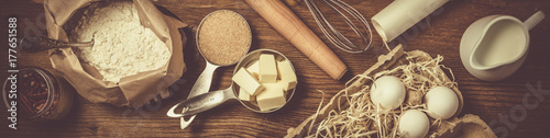Fotomural Baking ingredients in measuring cups