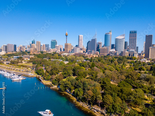  Plakat Sydney   wspanialy-widok-z-lotu-ptaka-opery-w-sydney-z-wyjatkowego-kata-niesamowity-kawalek-architektury