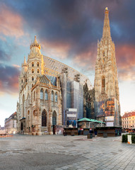 Fototapete - Vienna - St. Stephan cathedral, Austria, Wien