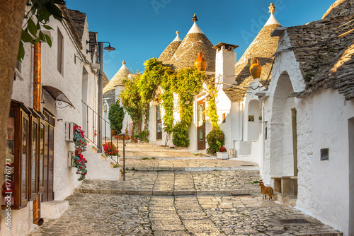 Fotografía Alberobello Trulli Church, Apulia, Puglia, Italy