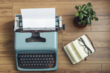 Vintage Typewriter Free Stock Photo - Public Domain Pictures