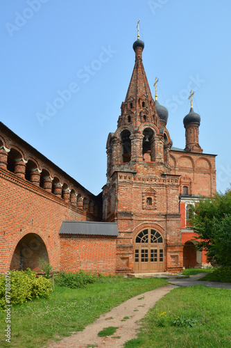 Plakat Moskwa. Kościół w klasztorze Krutitsy