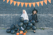 Kids Ready For Trick-or-Treating