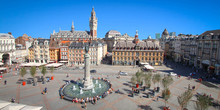 Lille (France) / Grand Place Avec Vieille Bourse Et Beffroi CCI