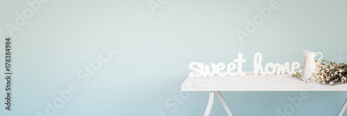 Fotografie, Obraz home decoration - table with decorative items - pure and white