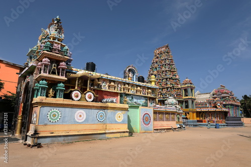 Zdjęcie XXL Hinduska świątynia Trincomalee w Sri Lanka