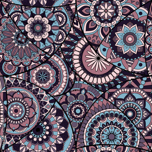 Cotton fabric Dachówka bezszwowe wzór mandale. Vintage elementy dekoracyjne. Ręcznie rysowane tła. Islam, arabski, indyjski, otomańskimi motywami. Idealna do drukowania na tkaniny lub papieru.