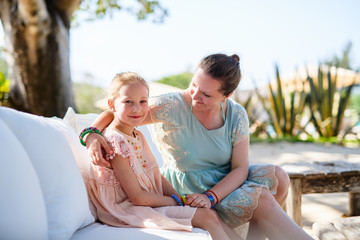 Sticker - Mother and daughter