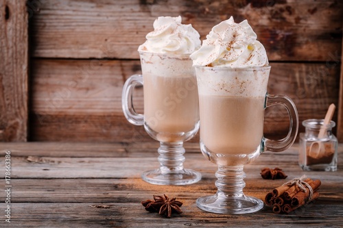 Pumpkin spice latte with whipped cream and cinnamon Tableau sur Toile