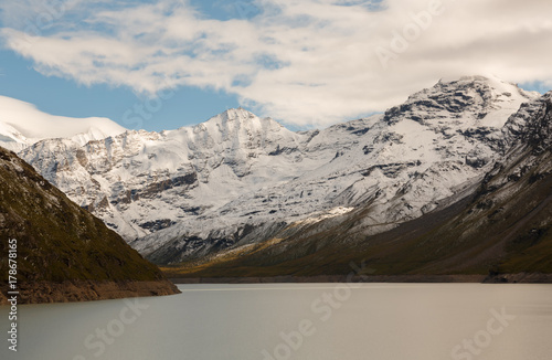 Fotomural beautiful view of the mountains with snow