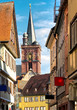 Schmale Altstadtgasse in Wertheim am Main mit Blick auf die Kirche , Baden-Württemberg 