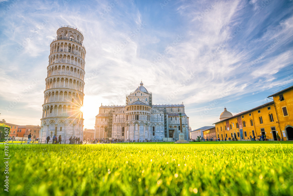 Pisa Cathedral and the Leaning Tower - obrazy, fototapety, plakaty 