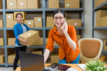 Wall Mural - selective focus photo of office worker woman