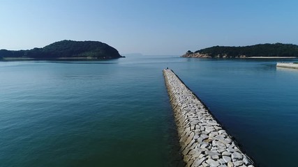 Wall Mural - ドローン　空撮　海　堤防