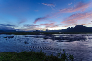 Wall Mural - Beautiful sunset in Mt.Pinatubo