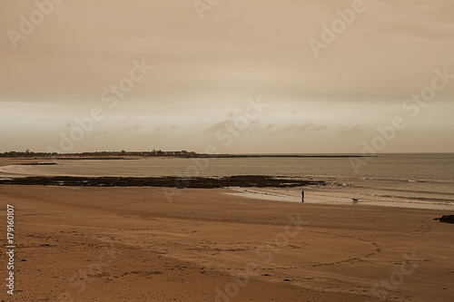 Zdjęcie XXL Plaża w Normandii pod ophelia huraganu