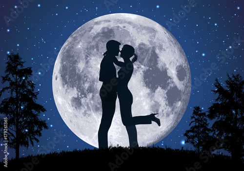 Fotografía amoureux - amour - couple - romantique - baiser -clair de lune - romance - sexua
