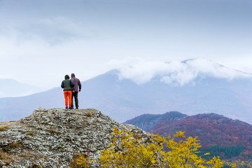 Canvas Print - People on top of a cliff 2